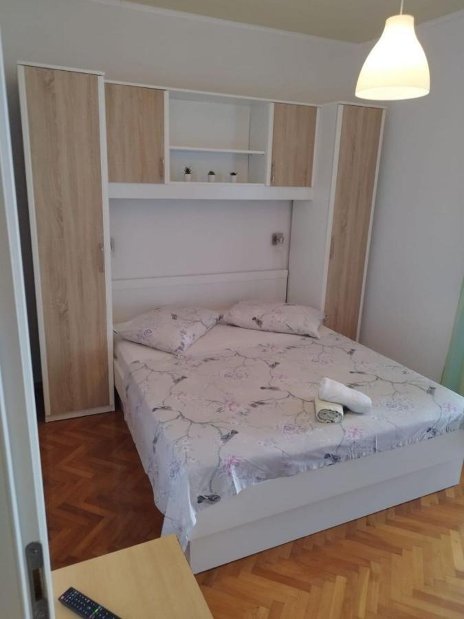 Apartments Mare - 150 M From Beach Brela Exterior foto