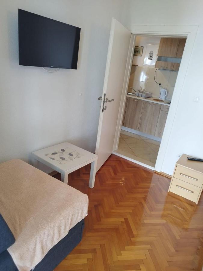 Apartments Mare - 150 M From Beach Brela Exterior foto