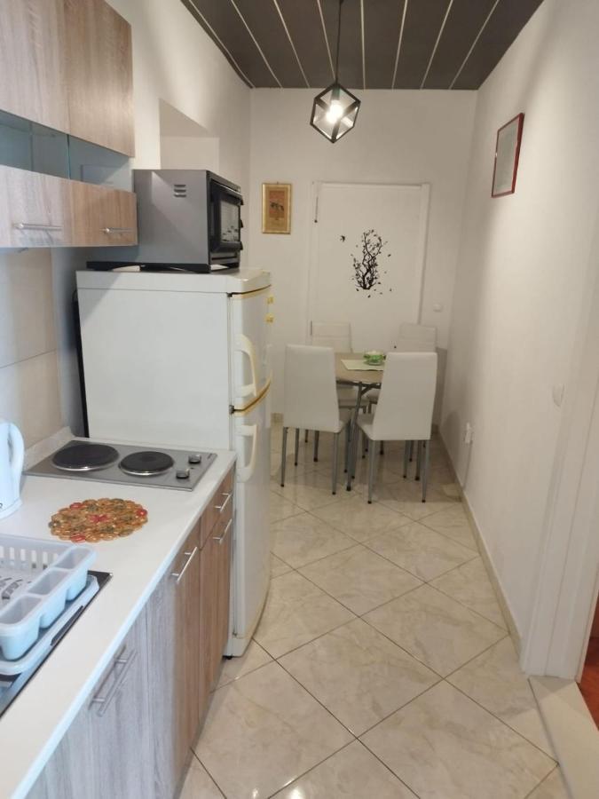 Apartments Mare - 150 M From Beach Brela Exterior foto
